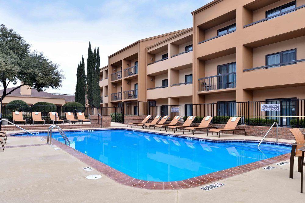 Courtyard By Marriott Dallas Northwest Buitenkant foto